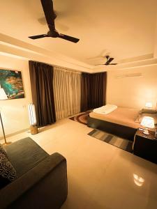 Luxury CEO Retreat - Spacious 2800 sqft Apartment