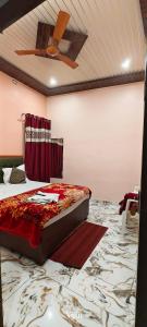 Rudraksh Kashi inn guest house