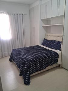 Quarto em AP Compartilhado - Família e Mulheres