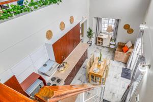 Spacious Loft for 4 with King Bed Option