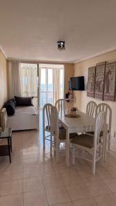 Gran departamento con Vista Panorámica sobre Avenida Colon