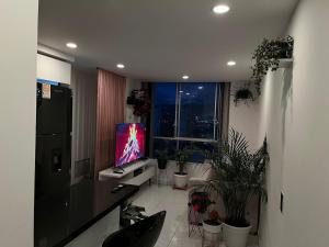 Increíble vista a la ciudad desde piso 18 Apartamento con Alexa