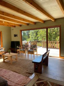 CASA a 8KM centro de PUCON ideal auto suv 4x4