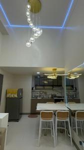 3BR, 5 Beds, With Pool, Wifi, Netflix, Parking