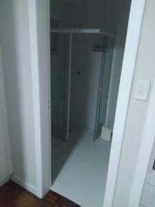 Apartamento 3 quartos sendo 1 suite perto do mar em Balneário Camboriú