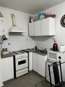 Departamento ubicado en Zeballos al 2000