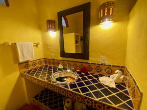 Luna - Casa MoJos delightful 1BR, kitchen, pool