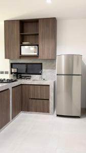 Brand new Apartment near to the Airport