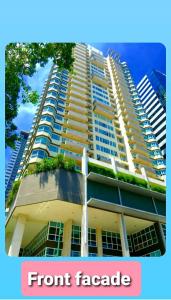 HEART of BGC - Your Home Away From Home in the Heart of BGC with hi-speed Wi-Fi PrimeVideo,Disney ,Netflix