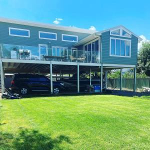 Riverside retreat with a large 4 bedroom home