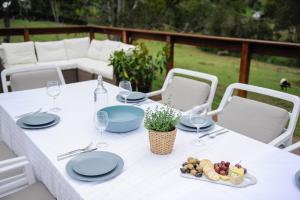 Bell View House -Fireplace- Base of Blue Mountains