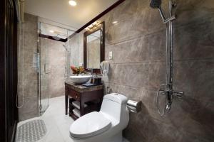 Alisa Premier Cruise Ha Long