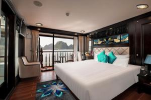 Alisa Premier Cruise Ha Long