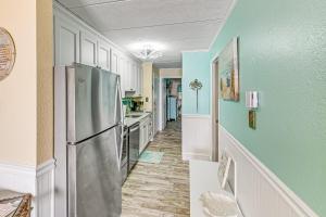 The One with Expansive Ocean Views - Couples Oasis - East Winds 502