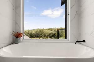 Boulders Beach Estate