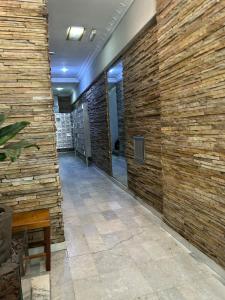 Steps from Copacabana Beach -300 meters from the beach - com vaga de garagem gratuita