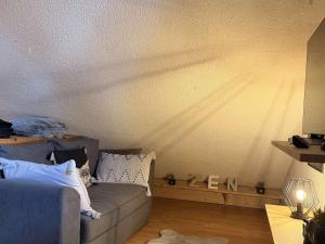 Studio mezzanine ensoleillé, proche pistes, Les Carroz dArâches - FR-1-572-346