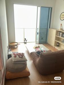 Simple and nice unit 3 bed 2 bath
