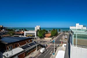 Apto 2 quartos a 140m da praia