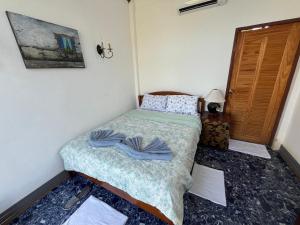 Cozy breezing countryside Pet