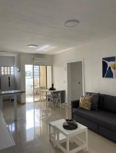 Fully furnished 2 bedroom appart