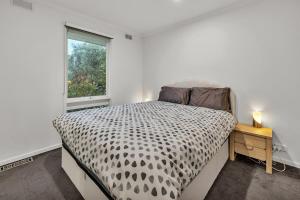 Peaceful 2-Bedroom Home with Expansive Backyard