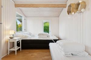 Lovely Bright Cottage Near Karrebæksminde