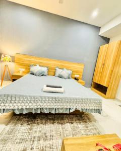 Roost Stay Hotel and Restaurant