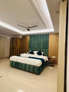 Hotel Riverbend
