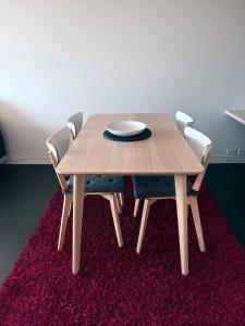 Lake Burley Griffin & ANU City StayFree Parking