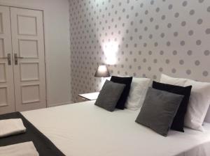 Deluxe Double Room with Balcony room in 4U Lisbon IV Guesthouse
