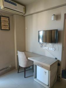 Krisna Crest Inn