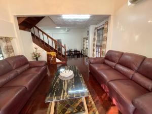 Beautiful 2 story newly renovated bungalow house