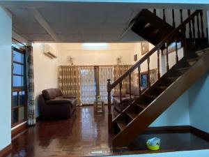 Beautiful 2 story newly renovated bungalow house