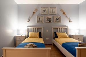 Villa La Perla - Cliffside Retreat