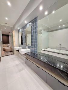 Lucky Residence Suites Apartment
