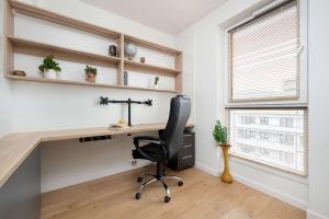 Bright Apartment Długa in Wrocław with Air Conditioning by Noclegi Renters