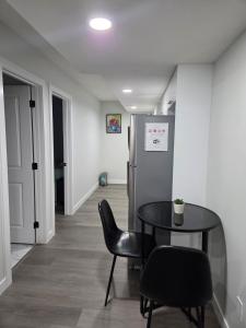 Cozy Suite Near West Edmonton Mall