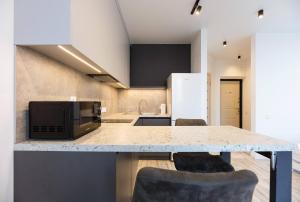 Nyvky Like Home - Нивки Парк простора студія 40-3