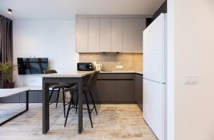 Nyvky Like Home - Нивки Парк простора студія 40-3