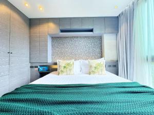 Modern Urban Living Kamala