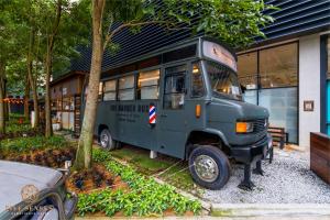 The Ooak Suites Kiara 163 by Five Senses