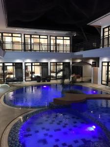 White Breeze Palawan Boutique Hotel