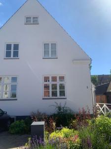 Smukt, sjælfuldt og charmerende hus midt i Odense.