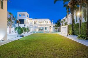 My Living 7BR Pool Villa near Jomtien