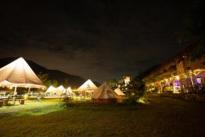 Lagom Village-Glamping Site- Đồng Đò lake view