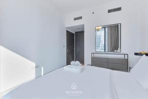 Brand New 1B with Burj Khalifa View in Business Bay