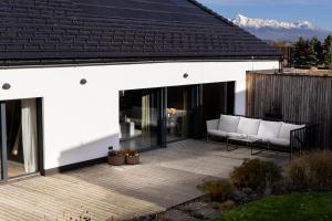 Earthen conscious living home with sauna 3BR 2BA