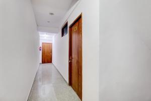 Collection O Sector 18 Noida Formerly True Residency