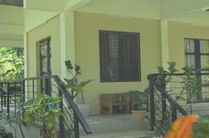 Andrei Holiday House